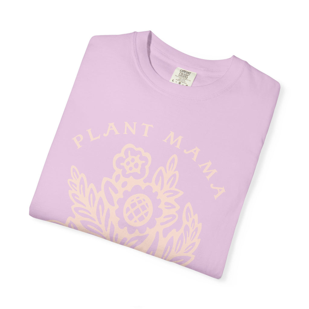 Plant Mama floral illustration T-Shirt | botanical mother design